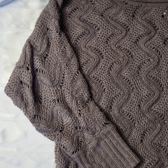 LAUREN CONRAD LC WOMEN'S LONG SLEEVE SWEATER SIZE MEDIUM WINTER FASHION WEAR - Picture 7 of 16